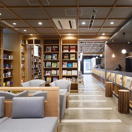Lamp Light Books Hotel Sapporo Exterior foto