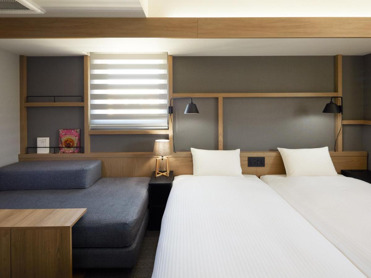 Lamp Light Books Hotel Sapporo Exterior foto